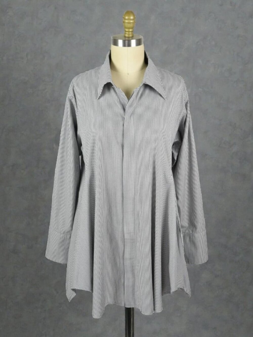 PLANET BY LAUREN G STRIPED COTTON BUTTON DOWN BOXY FIT LAGENLOOK TUNIC